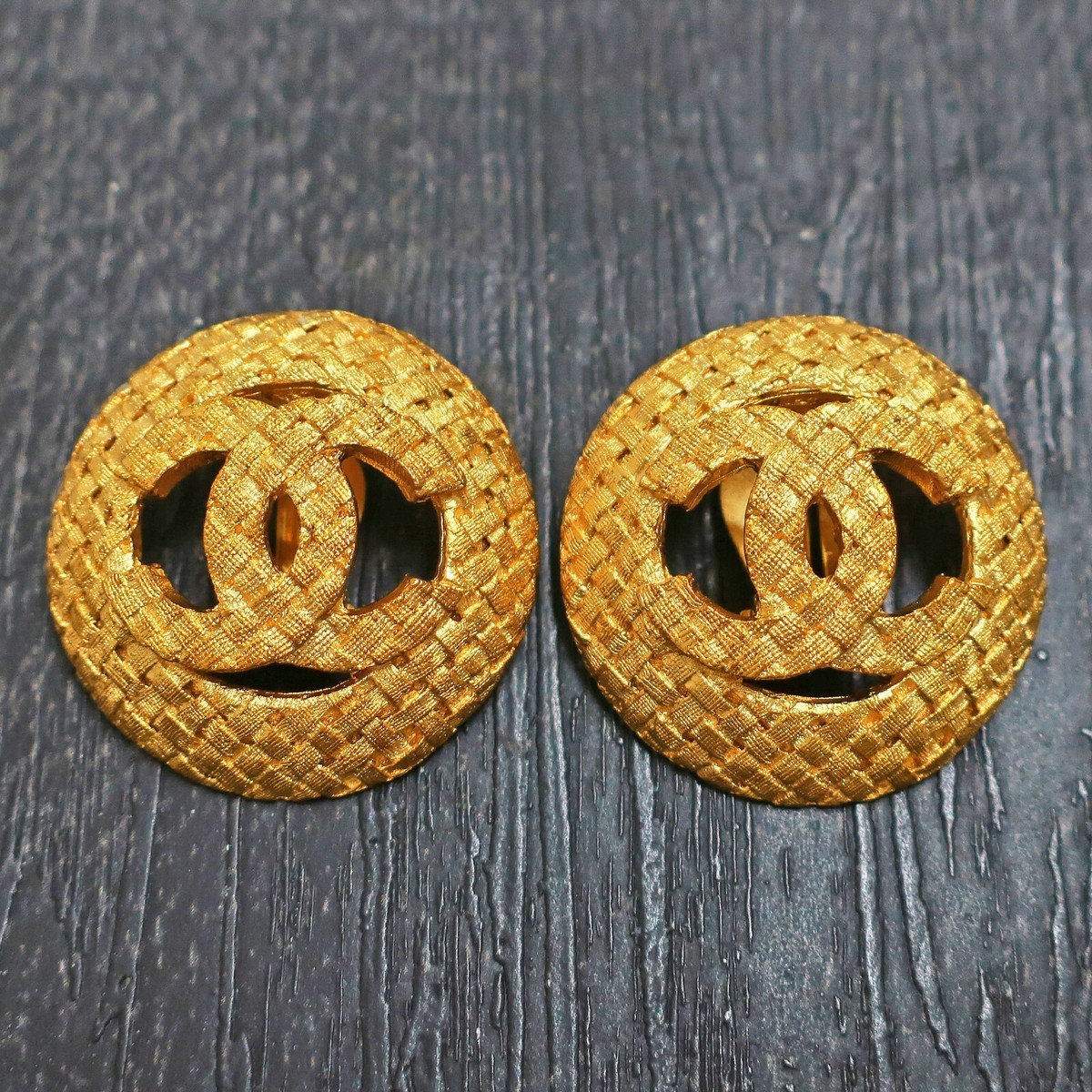 CHANEL Gold Plated CC Logos Round Vintage Clip Earrings #675c Rise