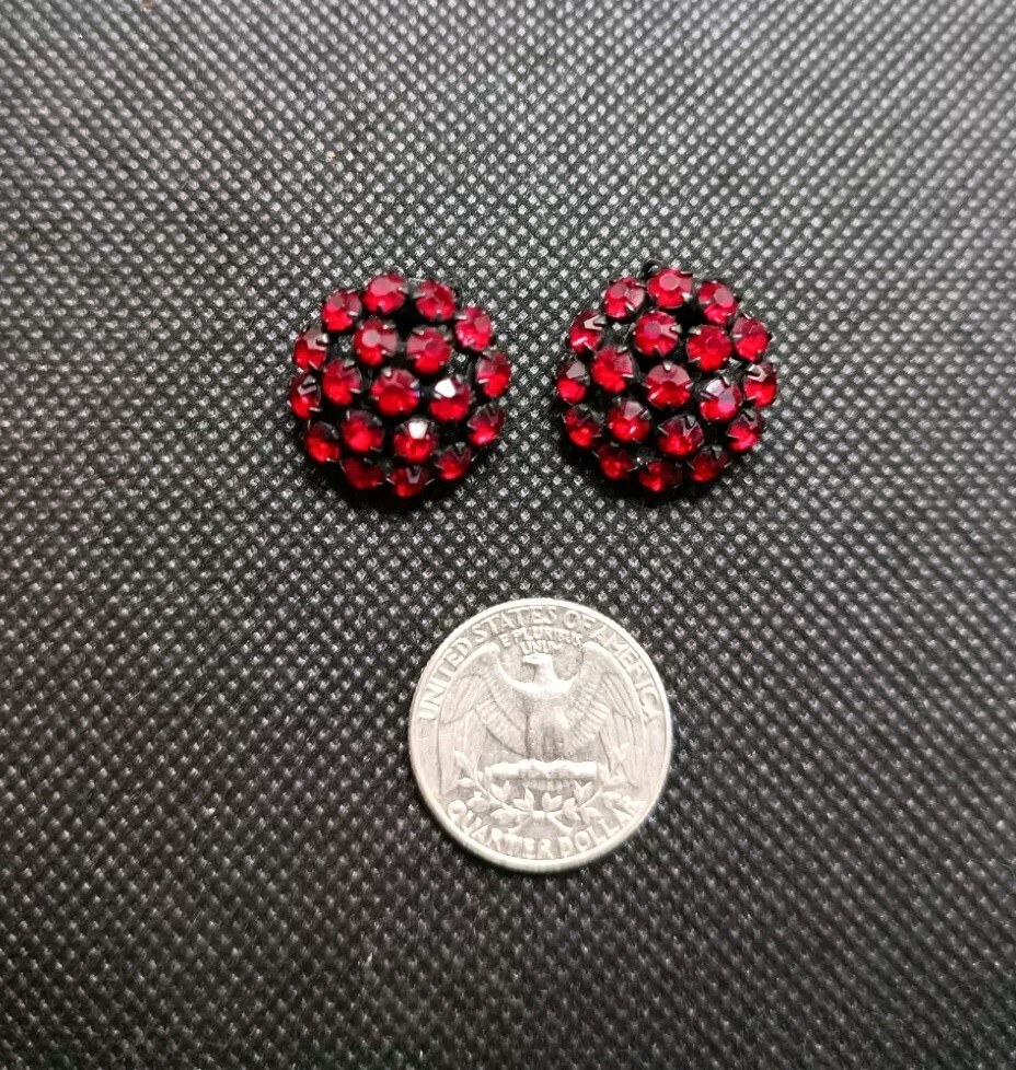 Warner Signed Ruby Red Crystal & Black Tone Clip … - image 5