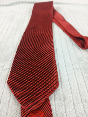 Brioni Seidenkrawatte Plissee Krawatte Rotwein Farbe Seide Designer Made in Italy