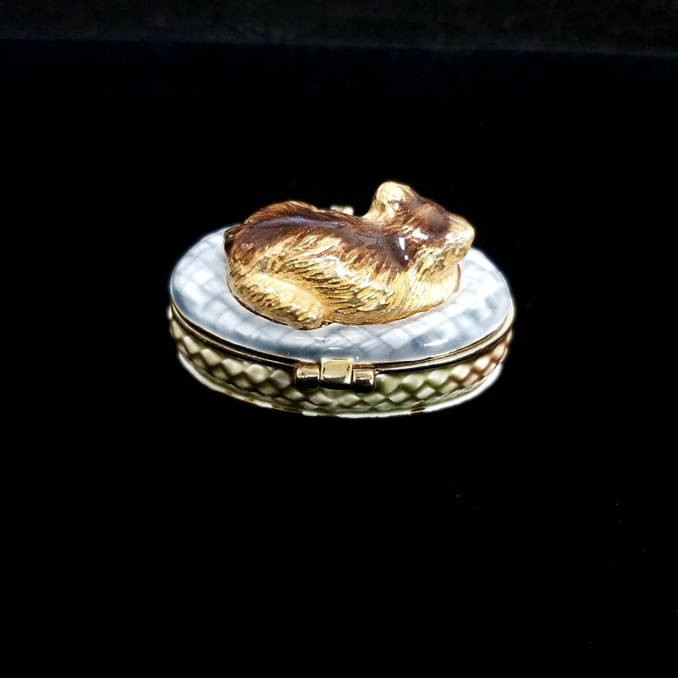 MONET Sleeping Cat HINGED Enamel Trinket Box - Image 3 of 4