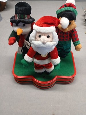 Vintage musikalisches animiertes Display mit Weihnachtsmann Schneemann und Elfe
