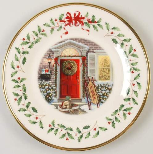 Lenox Holiday Annual Christmas Plate 2005-Home For The Holidays - Boxed 4738402