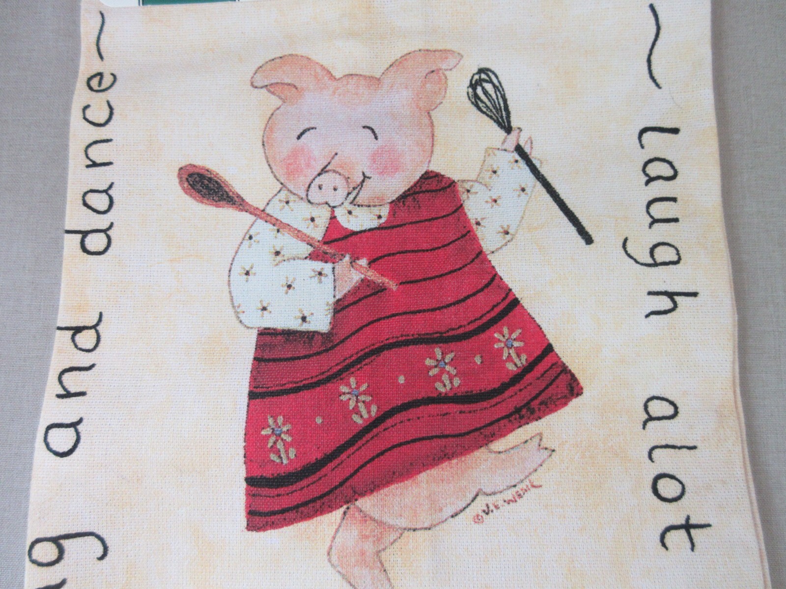 2 Fiddlers Elbow Handprinted Kitchen Towels Boy & Girl Pigs Cooking 100