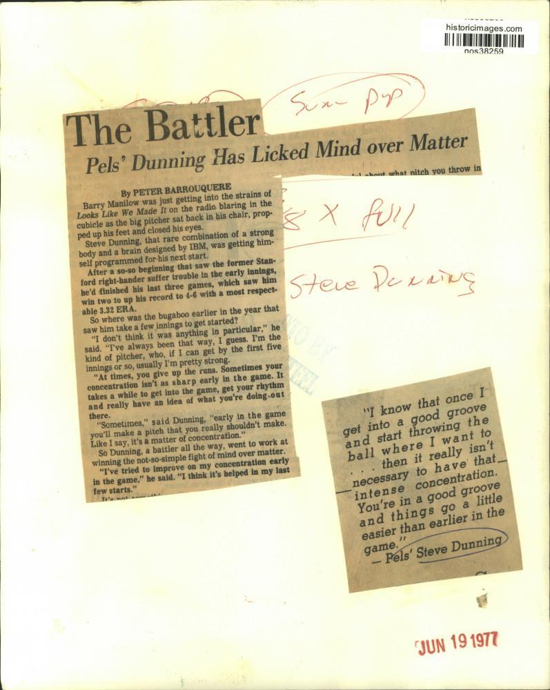 1977 Press Photo Pelican's Baseball Pitcher Steve Dunning