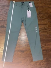 Levi's Men's Chino Standard Tech Pants Size 33x32