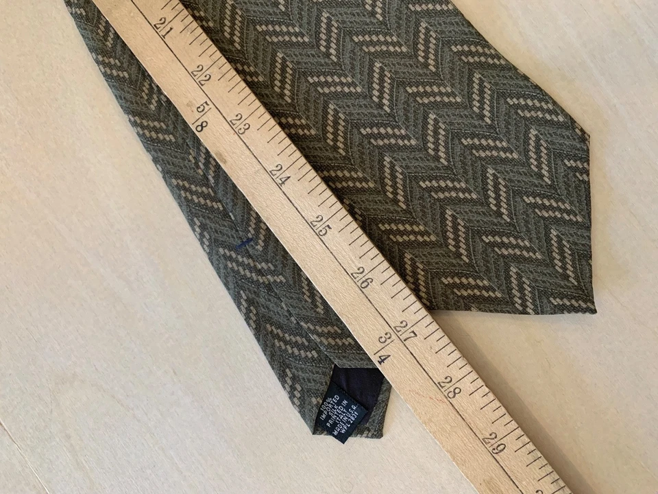 Corbata de cuello clásica Cambridge para hombre 100 % seda importada verde beige hecha en EE. UU. 56" Foto 4 de 4