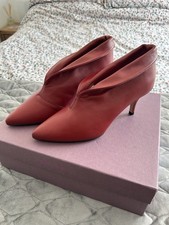 Beyond Skin Vegan Leather Pixie Boots - New In Box Size 37