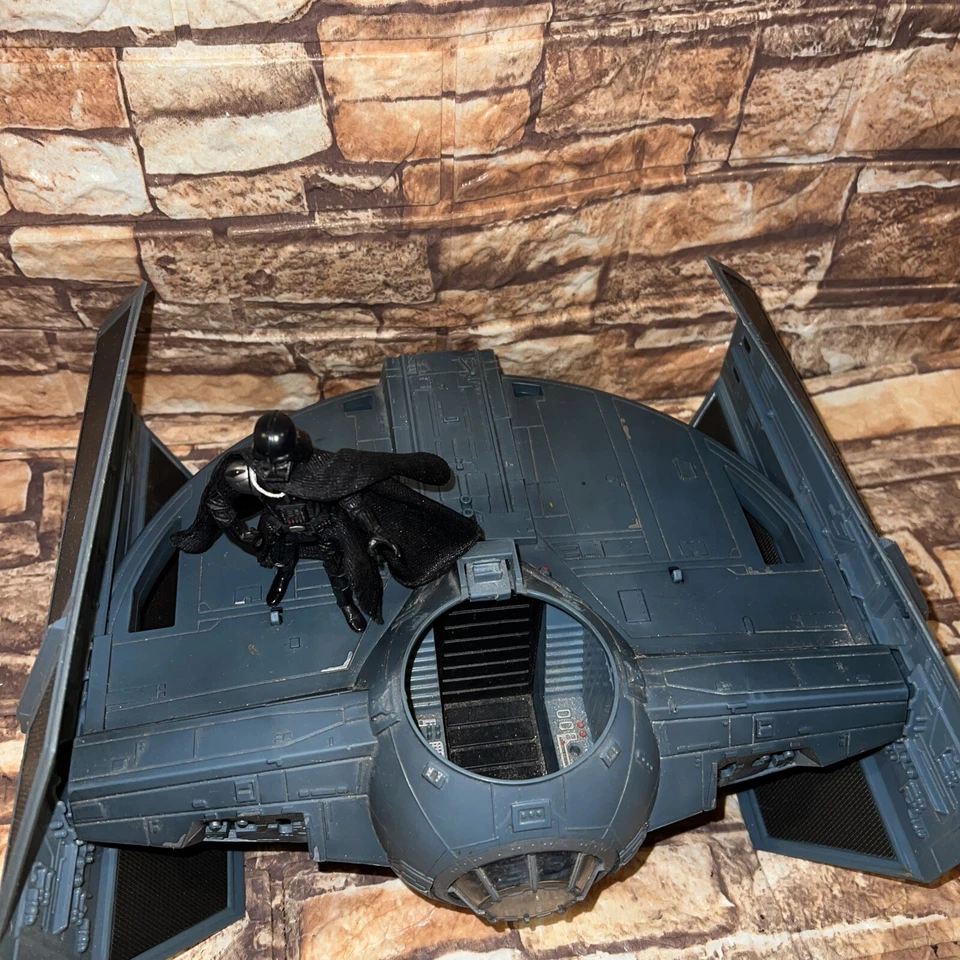 Star Wars: The Power of the Force DARTH VADER'S TIE FIGHTER  (1997) W/Vader 2004 - Image 2 of 4