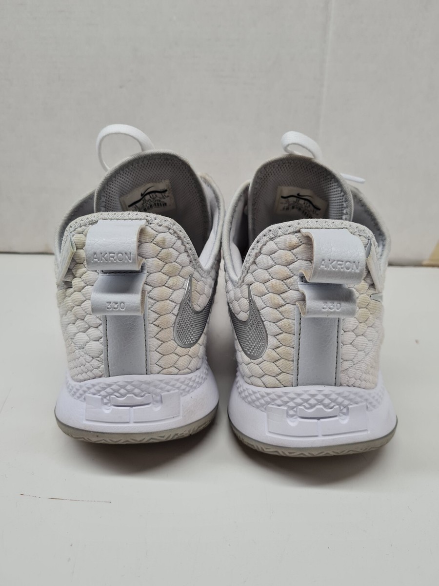Nike LeBron Witness 3 ‘White Chrome’ RARE Color Nike LeBron Witness 3 Shoes Mens Size 11.5 White Gray Air  main image 3
