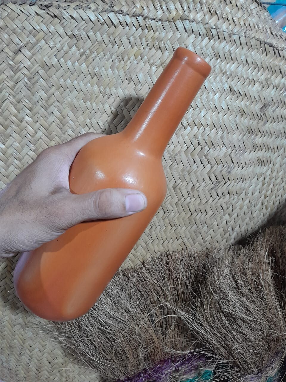 Botella de agua de arcilla amigable ecológica hecha a mano bebida fría auto natural salud segura