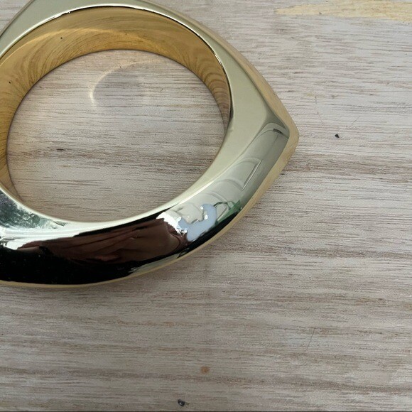 Boutique Gold Thick Triangle Statement Bracelet - image 3