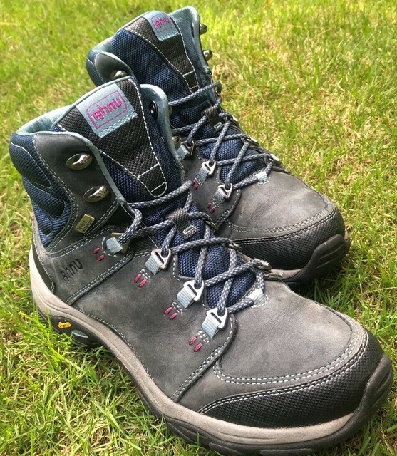 teva ahnu boots