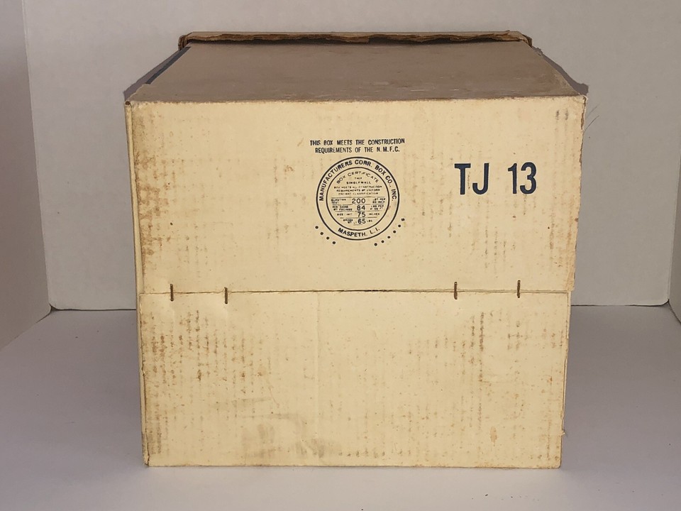 Vintage FLAMINGO Felt Hats Cardboard Storage Box EMPTY With Lid Script