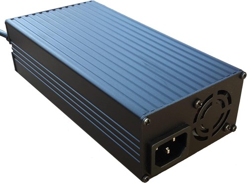 Adaptador de CA de 5 amperios para bicicleta eléctrica AMYET Ares de doble motor ARES-Camo 52V - Imagen 3 de 4