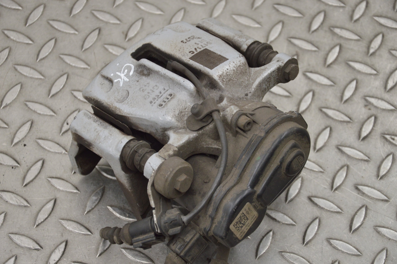 Porsche Macan Brake Caliper Rear Left 95B615405E 95B 3.6 Turbo 