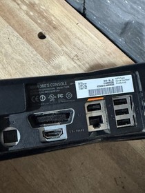 Microsoft Xbox 360 S 250GB Console Bundle Model 1439 W/ Controller Kinect & Char