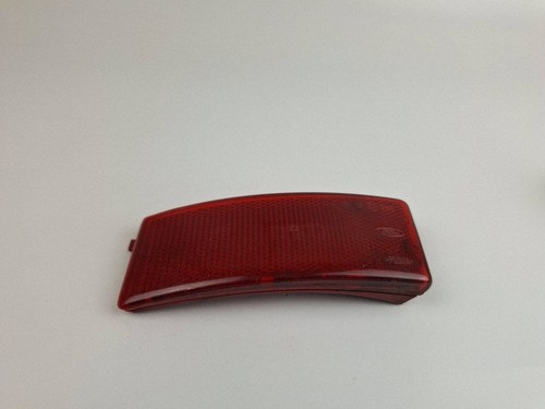 Rear light reflector