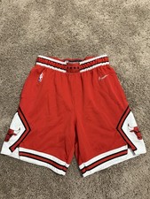 VINTAGE Nike Authentic Chicago Bulls Away Red Shorts Jordan Era Size 34