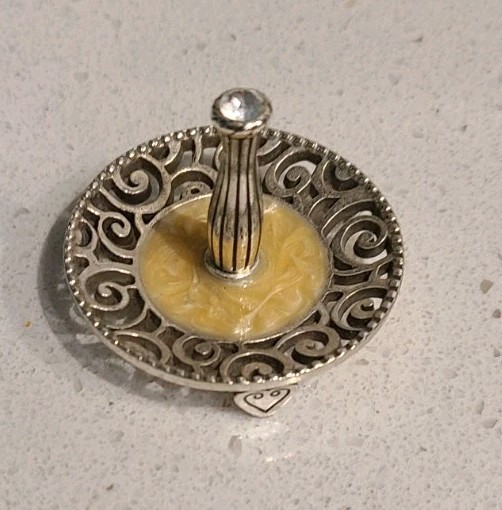 Brighton Lacy Scroll Daisy Ring Holder - Elegant & Stylish Jewelry Organizer