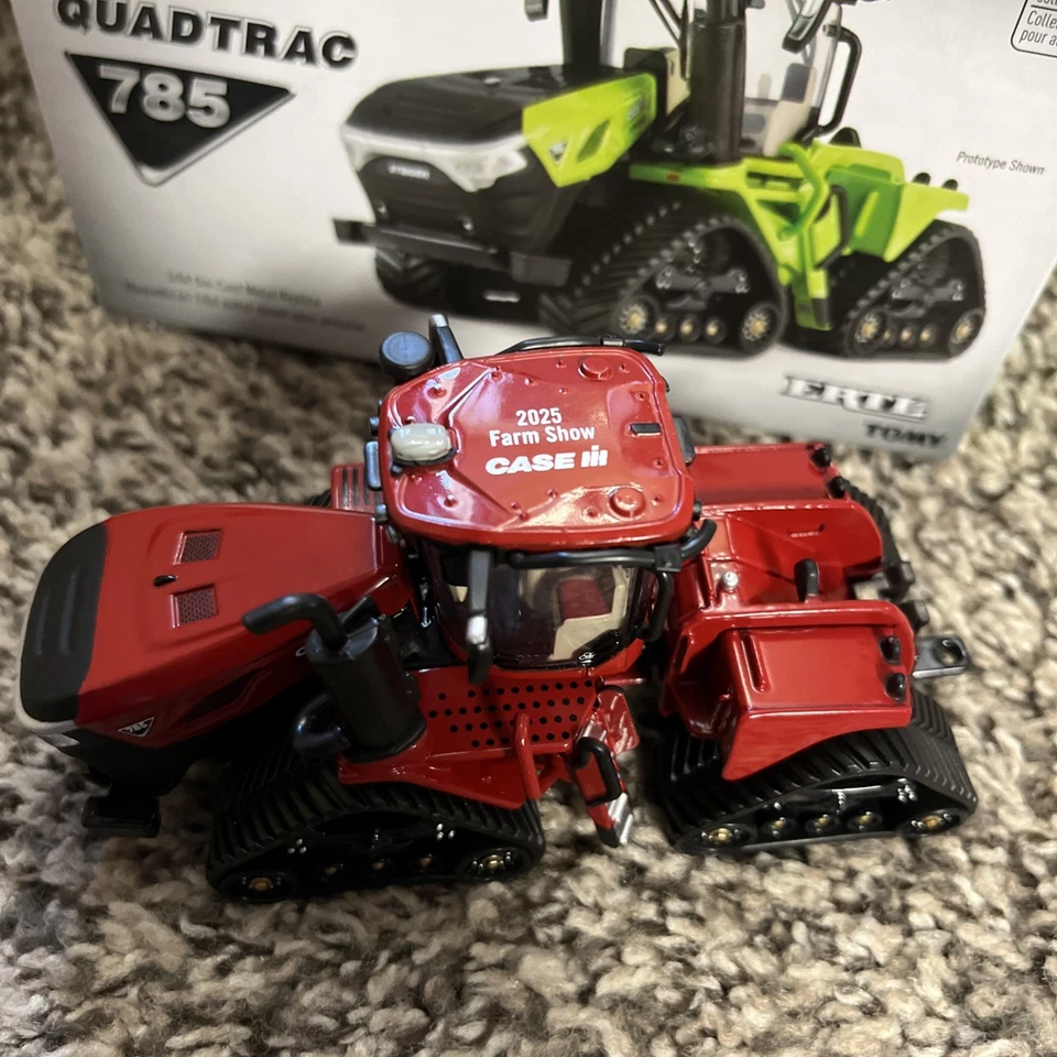 1/64 ERTL 2025 Farm Show 785 Quadtrac Case IH Steiger NEW!! RED CHASE!! - Image 2 of 3