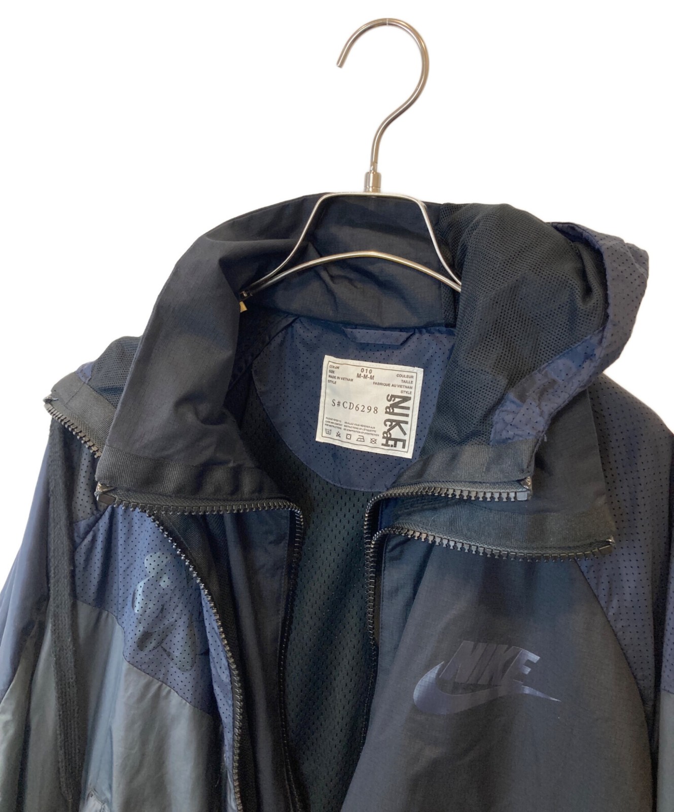 SACAI X NIKE NIKE sacai Giacca Anorak Ricostruita S#CD6298 CD6298 010 Navy x Nero Taglia:M