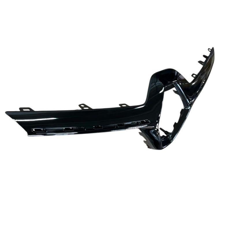 Enjoliveur baguette supérieure noir avec trous calandre pour auto Renault Kadjar