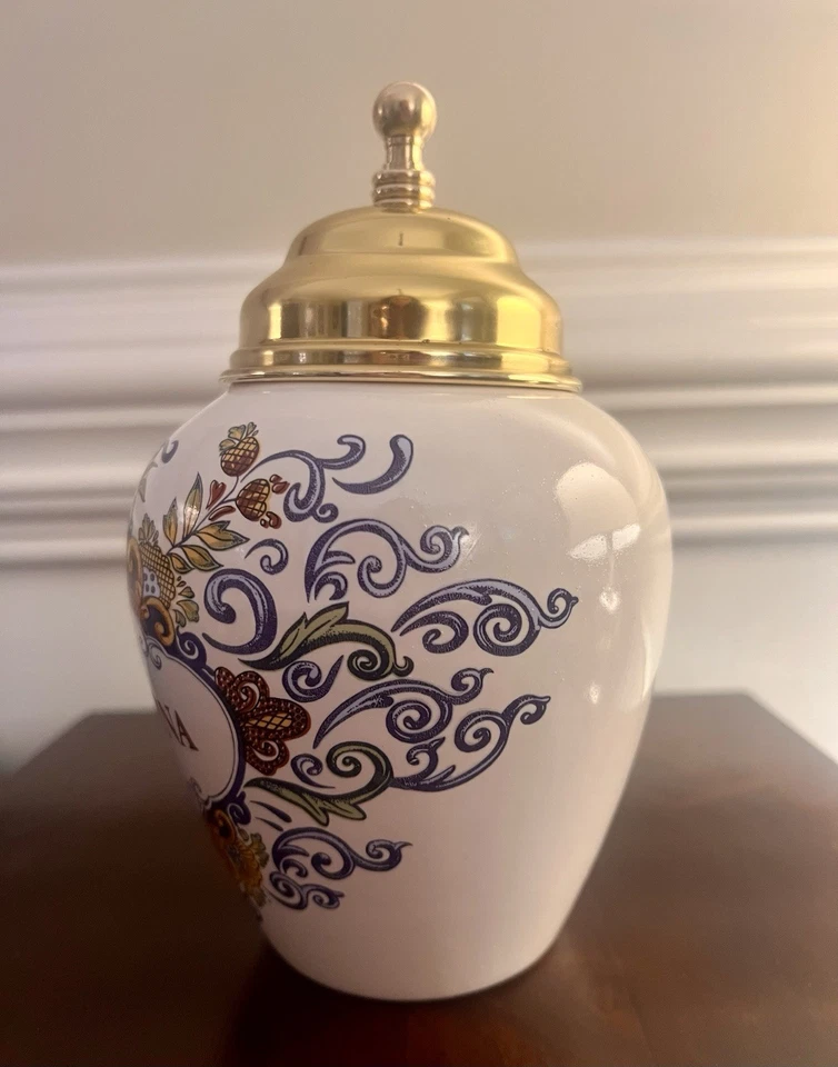 Antiguo boticario de tabaco Virginia Jar Company “Carolina” Delft con tapa de latón Foto 4 de 4