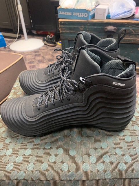 Size 11 - Nike ACG Lunardome 1 Black 