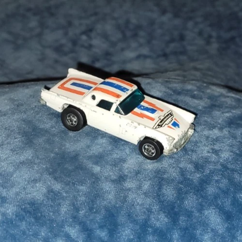 Hot Wheels Ford 1957 Vehicle Year Vintage Manufacture Diecast Cars