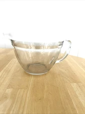 Pampered Chef Small Batter Bowl  with Lid 4 Cup 1 Quart Glass USA Retired Style