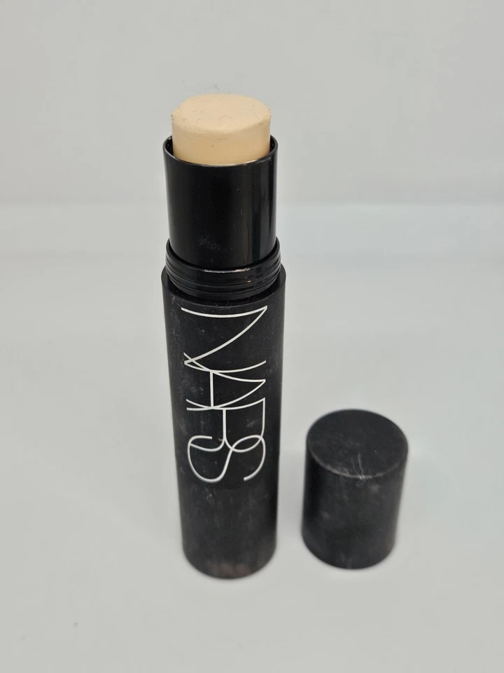 NARS Velvet Matte Foundation Stick GOBI LIGHT 3 - 0.31oz (FLAWED TIP) - Image 3 of 4
