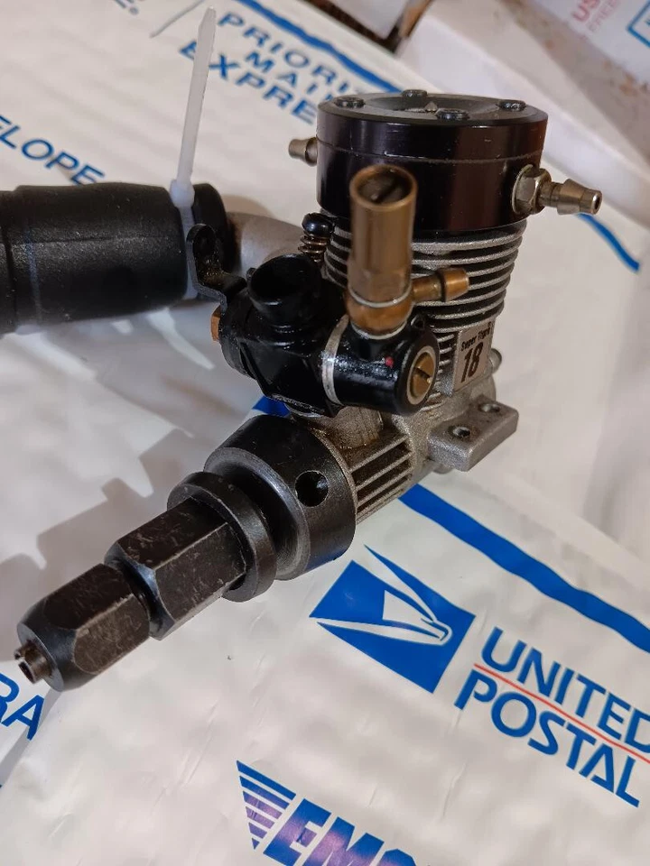 MISS VEGAS AQUACRAFT .18 Engine Thunder Tiger RC BOAT NITRO GLOW backup motor - image 2 of 4