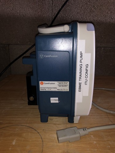 CAREFUSION ALARIS GP PLUS VOLUMETRIC INFUSION SYRINGE PUMP ICU ADMINISTRATION UK - 第 5/7 張圖片