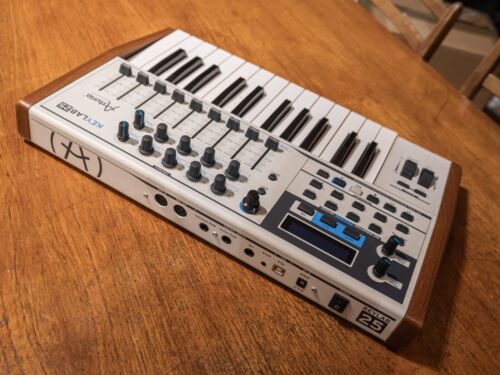 Arturia Keylab 25 Midi keyboard - Picture 2 of 5