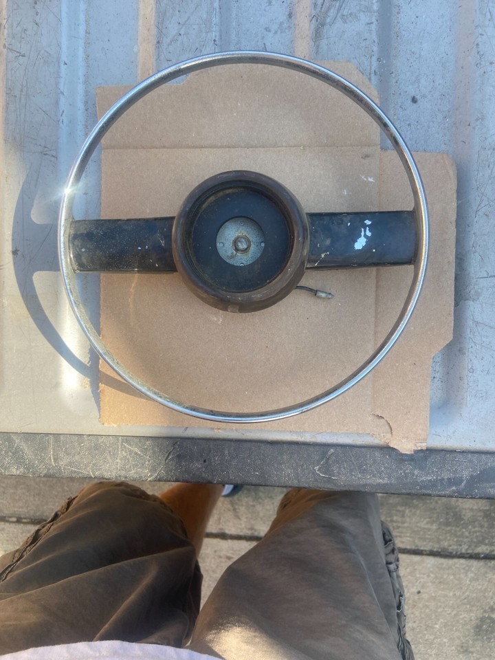 Sunbeam Alpine IIII Alpine horn ring Original condition For