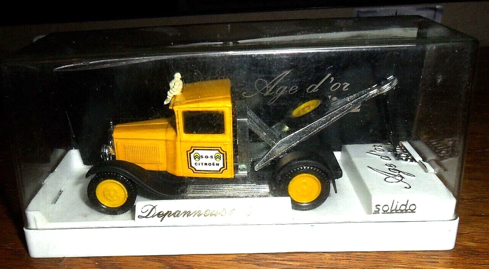 1/43 Solido Citroen Depanneuse 4410 Y ellow Diecast TOW TRUCK WRECKER w/ Catalog - Image 2 of 4