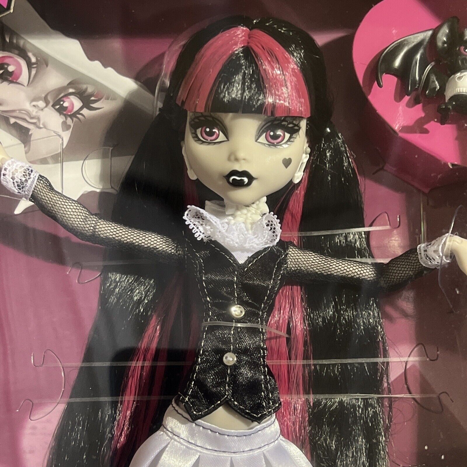 2022 Monster High Reel Drama Draculaura Doll Walmart Exclusive *Mint  Condition*