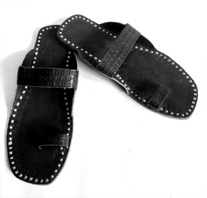 online kolhapuri chappal