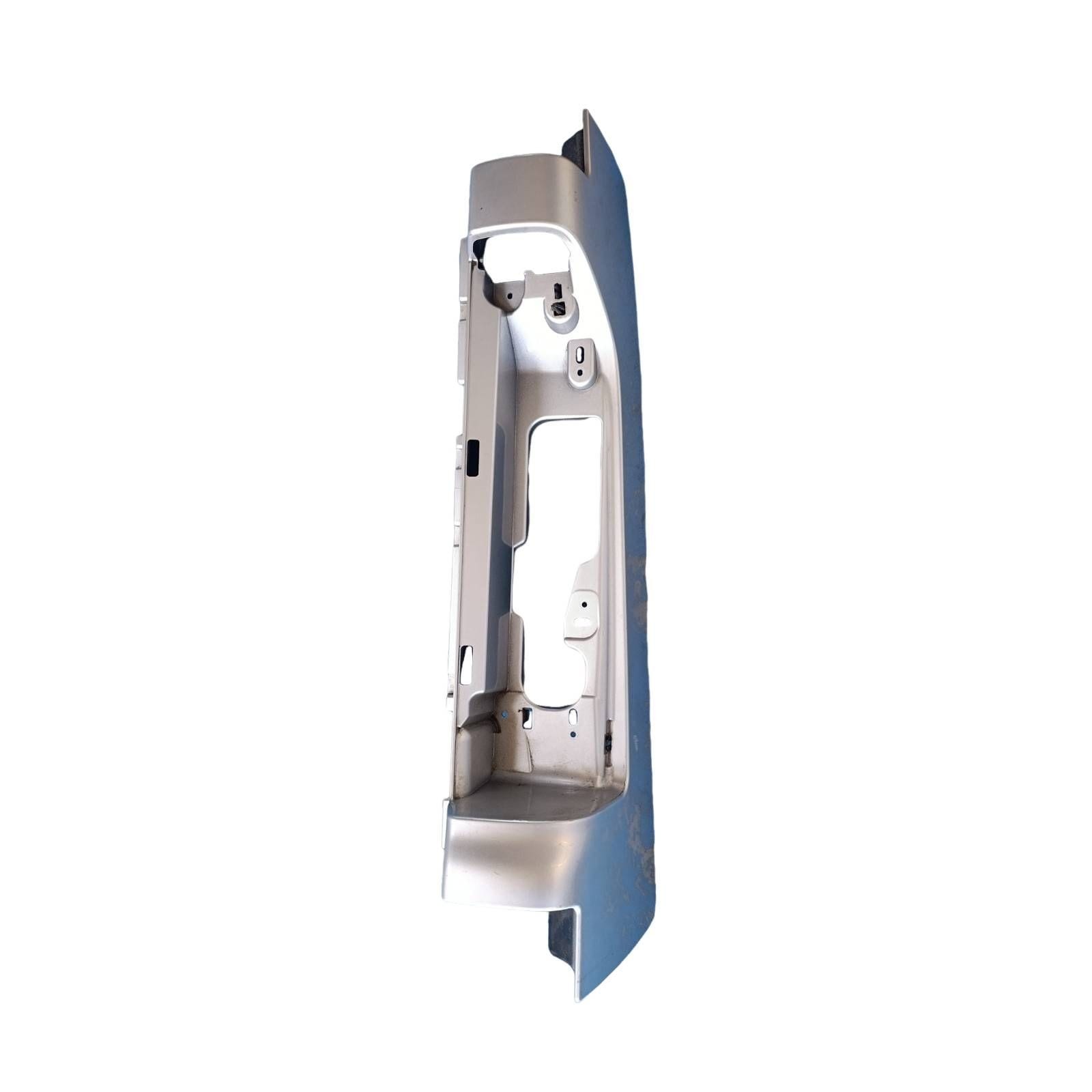 Mascherina fanale posteriore Destro VIVARO 2014-2019 PE INT 108436A 39081R Usato