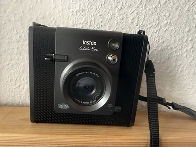 Fujifilm Instax Wide EVO Schwarz + Instax Wide Brushed Metal Film Sofortbild NEU