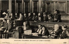 CPA PARIS Mme Steinhel devant la Cour d'Assises (700460)