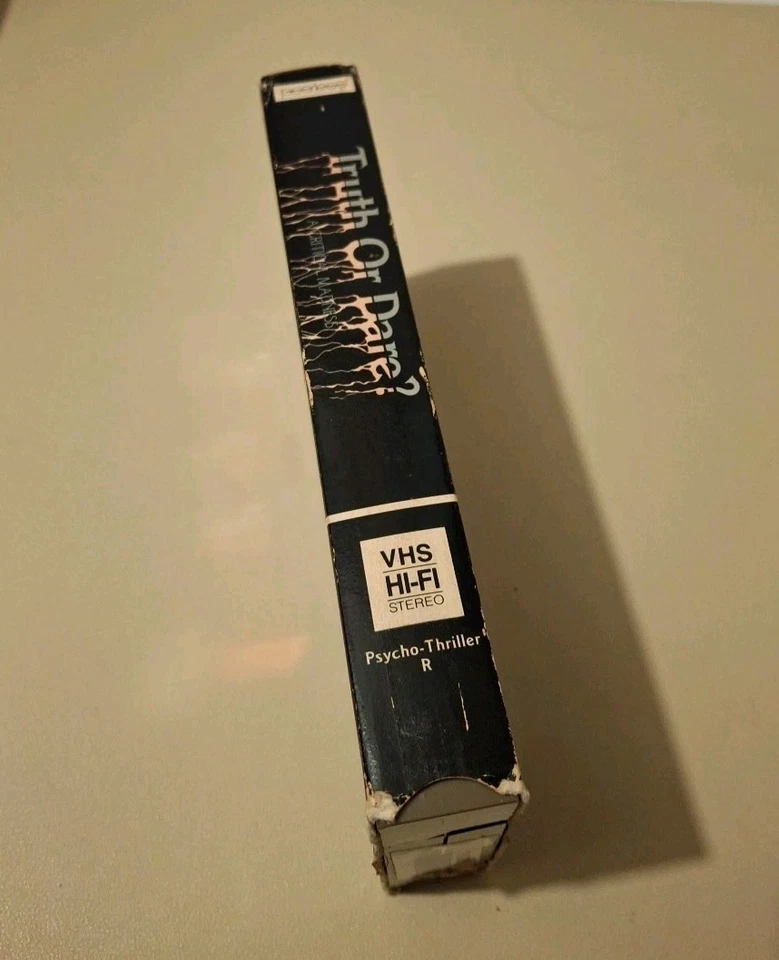 TRUTH OR DARE- A Critical Madness (VHS, 1986) Horror Gore Psycho-Thriller OOP Foto 3 de 4