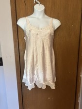 Elegant Cream Lace Trim Satin Chemise with Bow Detail Size M