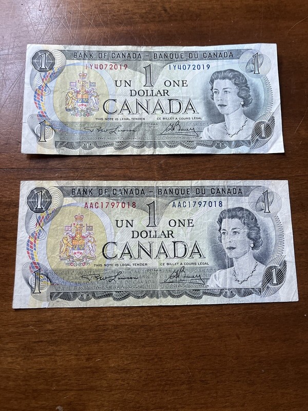 TWO Vtg One Dollar Bills of Canadian Money 1973 Circulated Ottawa Bank QEII