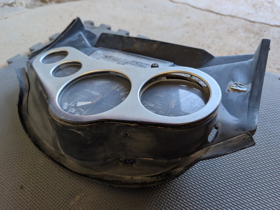 1984 Honda VF1000 Interceptor OEM Speedometer RPM Fuel Gauge Cluster Assembly Foto 2 de 4