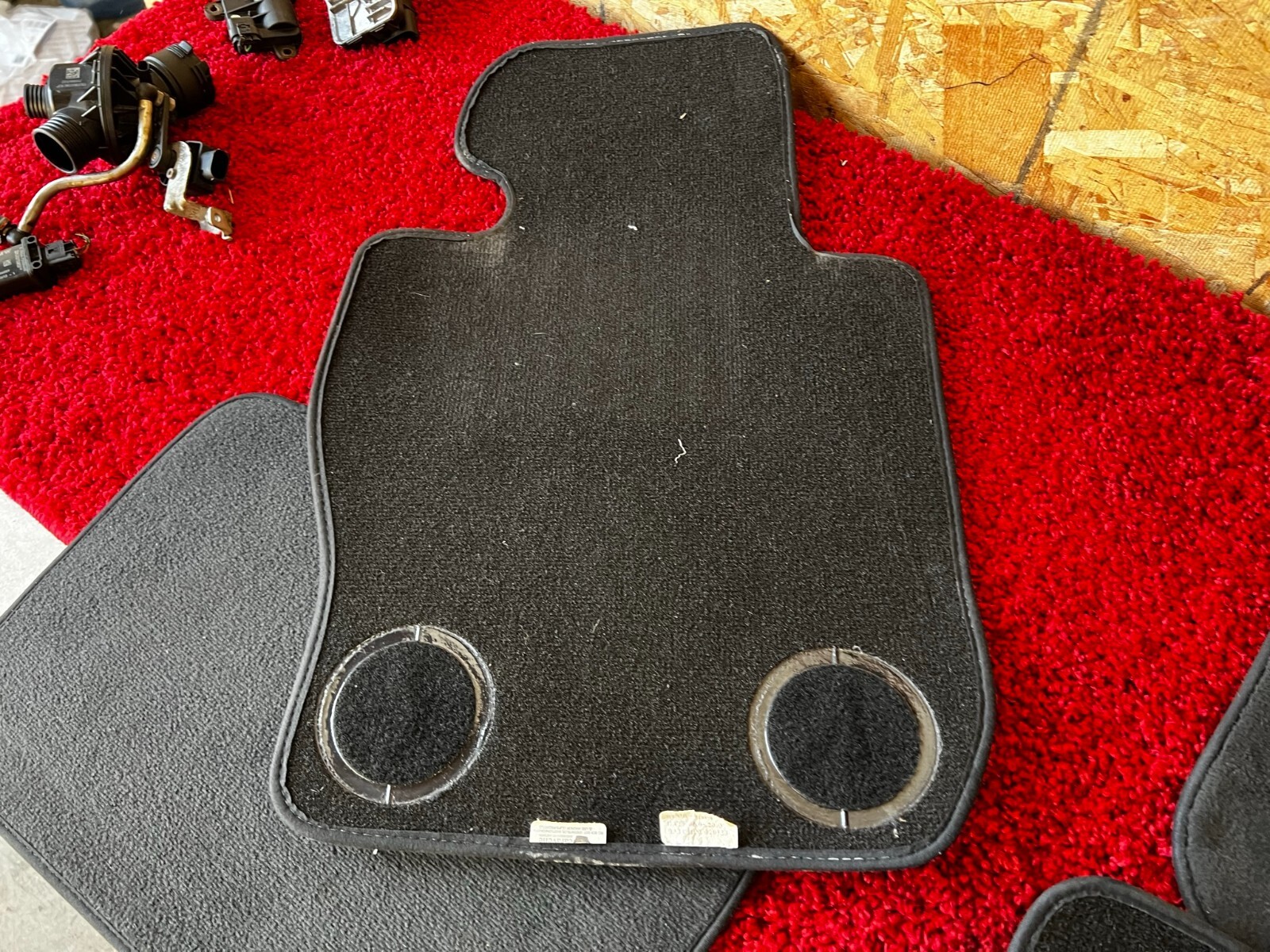 BMW 20122018 F30 F31 FRONT AND REAR FLOOR MAT CARPET MATS BLACK SET