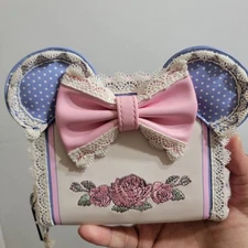 NEW! LOUNGEFLY DISNEY MINNIE MOUSE EARS FLORAL LACE EMBROIDERED PASTEL WALLET!