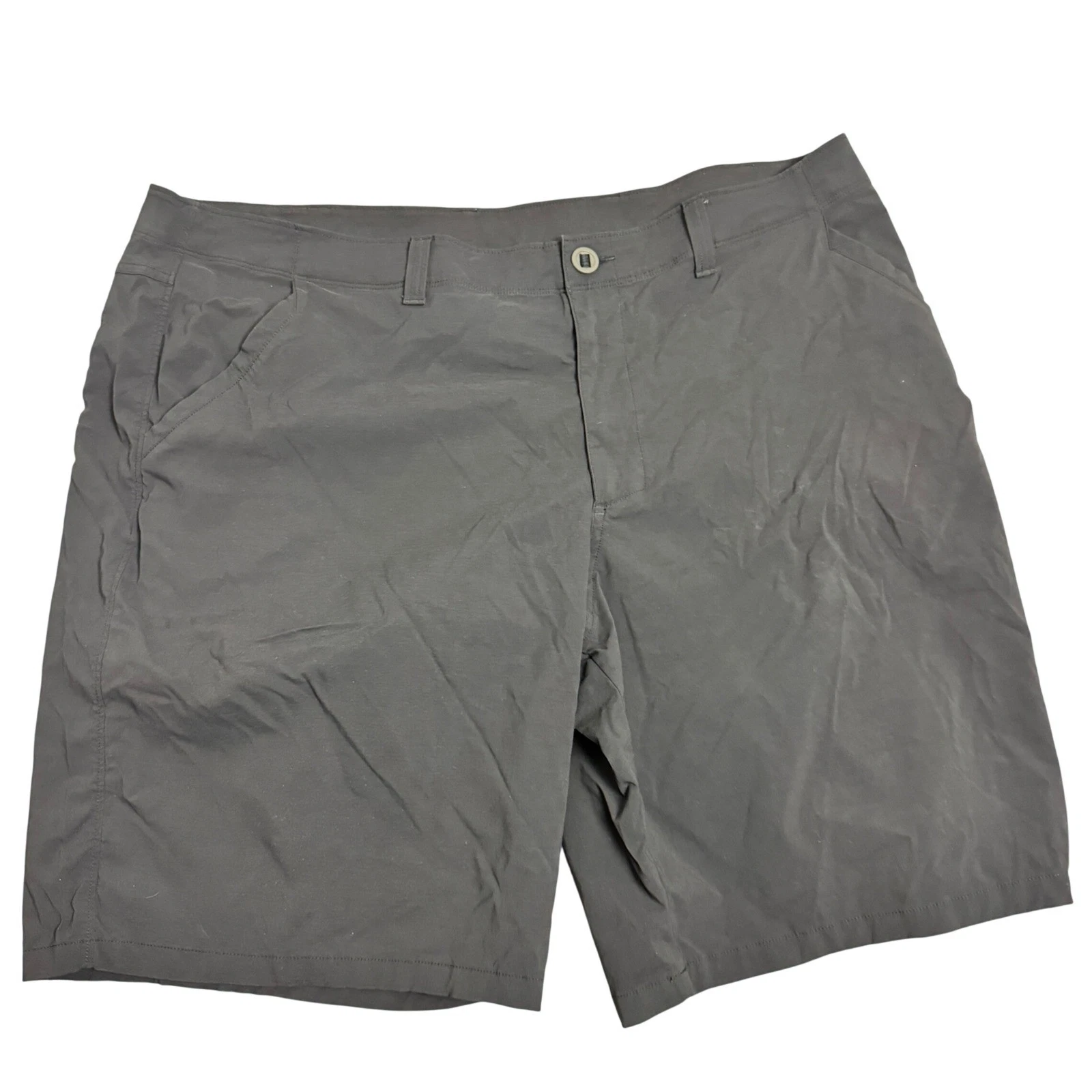 Under Armour HeatGear Mens Black Golf Hiking Shorts Size 42 Loose Fit Activewear