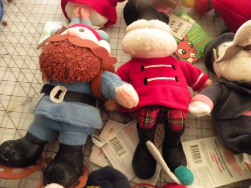 Rudolph Island of Misfit Toys Plushes CVS Exclusive - 1999 Set of 12 WITH TAGS - Picture 4 of 7