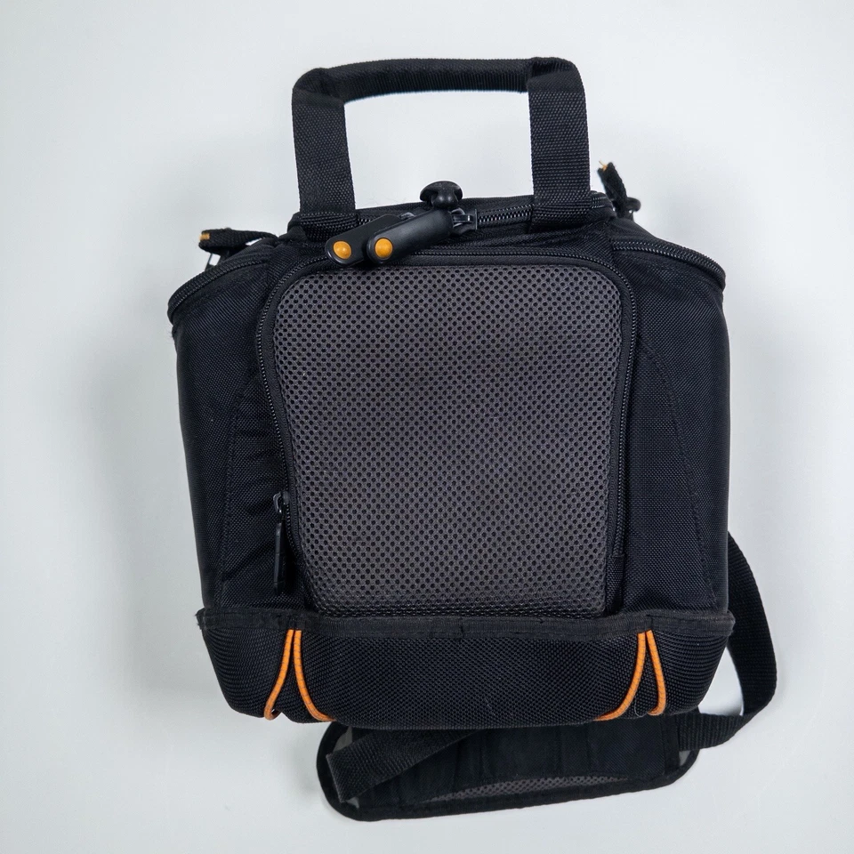 Case Logic SLR Zoom Camera Holster Bag Slrc1z Black/Gray. 5 Pockets. - Image 2 of 4